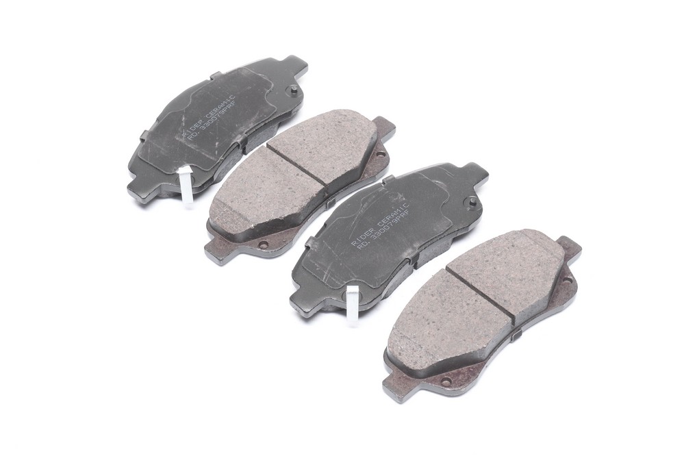 Колодки гальмівні передні дискові TOYOTA AVENSIS 03-08, лінійка CERAMIC